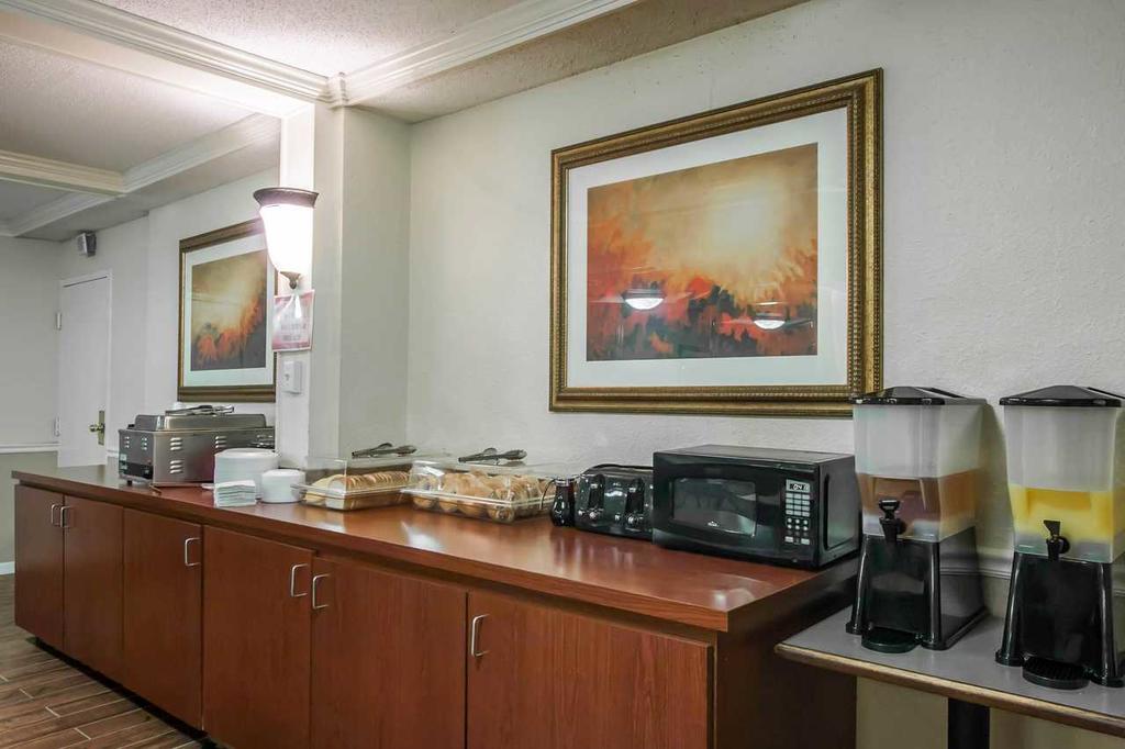 Econo Lodge Downtown Мемфис Екстериор снимка